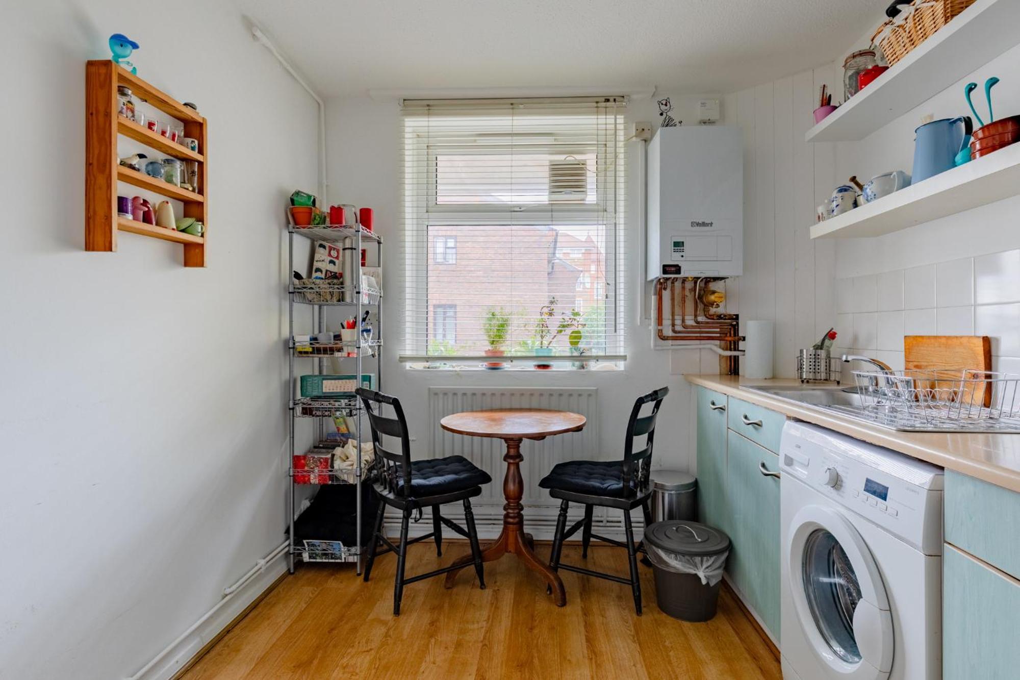 Characterful 1 Bedroom Flat Close To Dlr Apartament Londra
